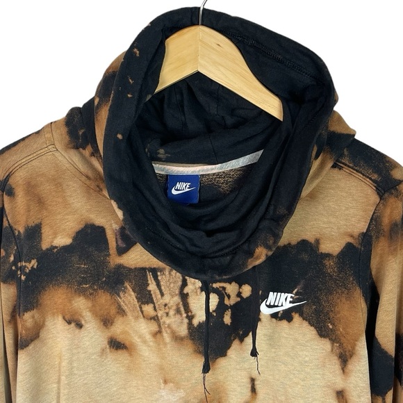 C11 Women’s NIKE High Neckline Tie Dye Hoodie Sweatshirt 1X - Picture 2 of 4